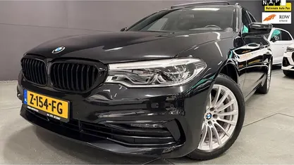 Zwart Gebruikt 2020 BMW 520 Executive Stationwagen | € 33.950 (Eerlijke prijs)