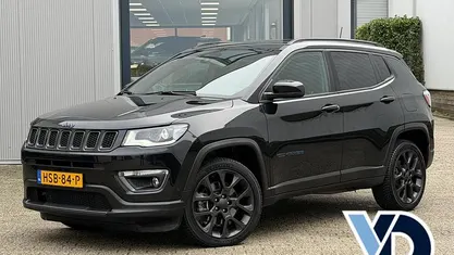 Zwart Gebruikt 2021 Jeep Compass SUV | € 24.395 (Eerlijke prijs)