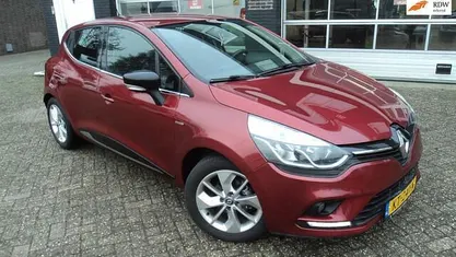 Occasion Renault Clio IV LIMITED 90 PK (66 kW) 2016 Hatchback