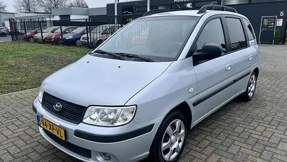 Grijs (metallic) Occasion 2007 Hyundai Matrix Active MPV | € 1.995 (Eerlijke prijs)