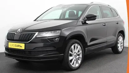 Zwart Gebruikt 2022 Skoda Karoq Style SUV | € 31.890 (Eerlijke prijs)