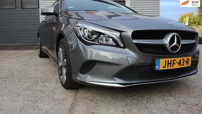 Grijs Occasion 2018 Mercedes CLA180 Shooting Brake Business Stationwagen | € 16.900 (Goede deal)