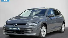 Grijs Gebruikt 2024 VW Golf VIII Life Hatchback | € 29.890 (Eerlijke prijs)