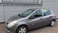 Gebruikt 2008 Renault Clio II Hatchback | € 2.950 (Eerlijke prijs)