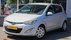 Grijs Gebruikt 2013 Hyundai i20 Hatchback | € 6.400 (Eerlijke prijs)