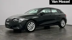 Zwart Gebruikt 2022 Audi A3 Sportback Advanced Hatchback | € 24.945 (Eerlijke prijs)