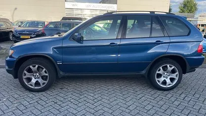 Blauw, metallic lak Occasion 2002 BMW X5 Executive SUV | € 4.750 (Eerlijke prijs)