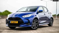 Gebruikt 2022 Toyota Yaris Hybrid Hatchback | € 20.845 (Eerlijke prijs)