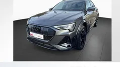 Grijs Gebruikt 2022 Audi e-tron SUV | € 55.639 (Goede deal)