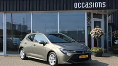 Bruin Gebruikt 2022 Toyota Corolla Hatchback | € 21.950 (Eerlijke prijs)