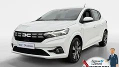 Wit Gebruikt 2024 Dacia Sandero Expression Hatchback | € 17.735 (Eerlijke prijs)
