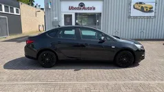 Gebruikt 2013 Opel Astra Business Sedan | € 5.999 (Eerlijke prijs)