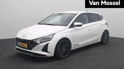Occasion Hyundai i20 Premium 101 PK (74 kW) 2024 Atlas white Hatchback