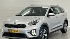 Grijs Gebruikt 2020 Kia Niro SUV | € 20.925 (Eerlijke prijs)
