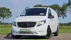 Wit Gebruikt 2021 Mercedes Vito MPV | € 23.900 (Eerlijke prijs)