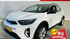 Wit Gebruikt 2023 Kia Stonic SUV | € 22.400 (Eerlijke prijs)