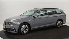 Gebruikt 2022 VW Passat GTE Sedan | € 20.600 (Goede deal)