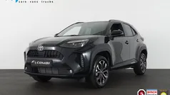 Zwart Nieuw 2025 Toyota Yaris Hybrid Design SUV | € 31.950 (Goede deal)