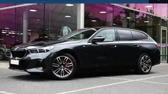 Gebruikt 2025 BMW 550e M Sport Stationwagen | € 95.950 (Eerlijke prijs)