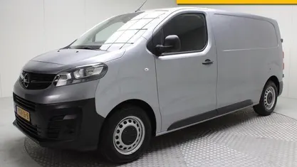 Occasion 2023 Opel Vivaro S MPV | € 24.500 (Super prijs)