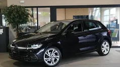 Zwart Gebruikt 2023 VW Polo Style Hatchback | € 23.950 (Eerlijke prijs)