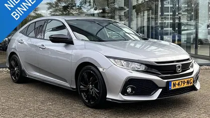 Gebruikt 2019 Honda Civic Black Edition Hatchback | € 17.839 (Eerlijke prijs)