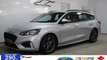 Grijs, metallic lak Gebruikt 2019 Ford Focus ST-Line Stationwagen | € 17.900 (Eerlijke prijs)