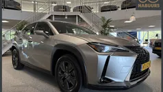 Gebruikt 2020 Lexus UX 250h Business Edition SUV | € 28.950 (Eerlijke prijs)