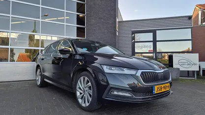Gebruikt 2025 Skoda Octavia Business Line Stationwagen | € 22.900 (Super prijs)