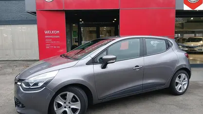 Occasion 2016 Renault Clio IV Expression Hatchback | € 10.450 (Eerlijke prijs)