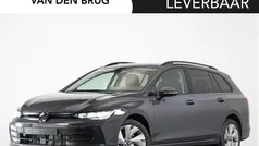Grijs, metallic lak Nieuw 2025 VW Golf VIII Edition Stationwagen | € 35.850 (Eerlijke prijs)