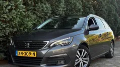 Grijs Gebruikt 2019 Peugeot 308 Premium Stationwagen | € 9.000 (Goede deal)