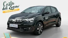 Zwart nacre 676 Gebruikt 2024 Dacia Sandero Expression Hatchback | € 18.435 (Eerlijke prijs)