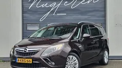 Bruin Gebruikt 2013 Opel Zafira Tourer Design Edition MPV | € 6.975 (Eerlijke prijs)