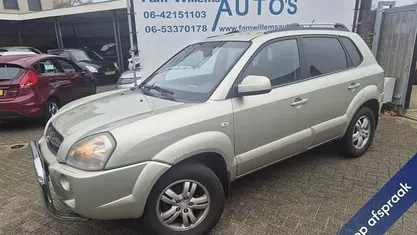 Grijs Gebruikt 2008 Hyundai Tucson Style SUV | € 3.939 (Eerlijke prijs)