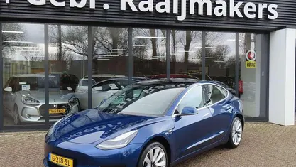 Occasion 2019 Tesla Model 3 Standard Range Sedan | € 16.900 (Eerlijke prijs)