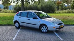 Gebruikt 2001 Ford Focus Ambiente Hatchback | € 1.150 (Eerlijke prijs)