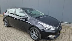 Zwart Gebruikt 2013 Kia Ceed 2 Hatchback | € 7.850 (Eerlijke prijs)