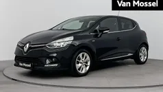 Zwart Gebruikt 2017 Renault Clio IV LIMITED Hatchback | € 10.435 (Eerlijke prijs)