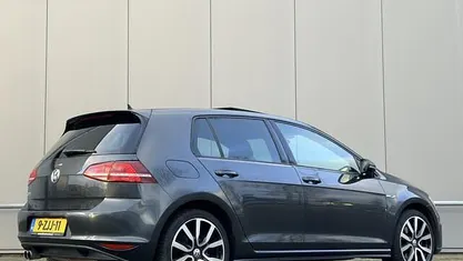 Gebruikt 2015 VW Golf VII GTE Hatchback | € 10.950 (Eerlijke prijs)