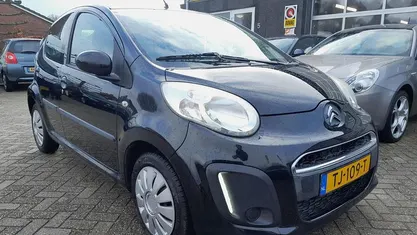 Zwart Gebruikt 2018 Citroën C1 Hatchback | € 4.995 (Super prijs)