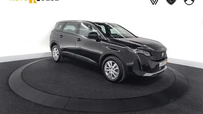 Zwart Occasion 2025 Peugeot 5008 Business-Line SUV | € 27.295 (Super prijs)