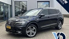 Zwart Gebruikt 2019 VW Tiguan Highline SUV | € 27.945 (Eerlijke prijs)