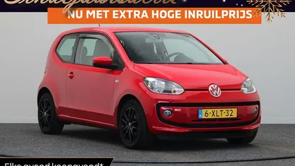 Rood Gebruikt 2014 VW up! high up! Hatchback | € 6.940 (Eerlijke prijs)