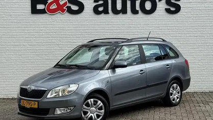 Occasion Skoda Fabia Business Line 105 PK (77 kW) 2012 Grijs, metallic lak Hatchback