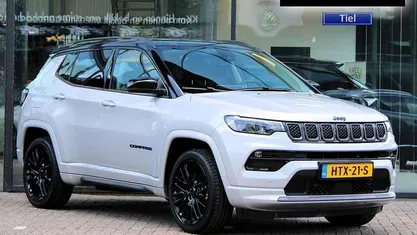 Grijs Occasion 2023 Jeep Compass SUV | € 27.987 (Eerlijke prijs)