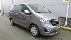 Grijs Gebruikt 2015 Opel Vivaro Sport Van | € 8.750 (Goede deal)