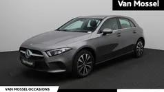 Grijs Gebruikt 2022 Mercedes A250 Business Hatchback | € 27.945 (Super prijs)