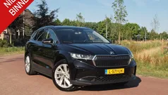 Zwart Gebruikt 2021 Skoda Enyaq iV SUV | € 31.490 (Eerlijke prijs)