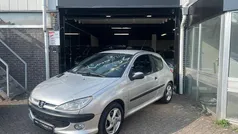 Grijs Gebruikt 2002 Peugeot 206 Premium Hatchback | € 499 (Super prijs)